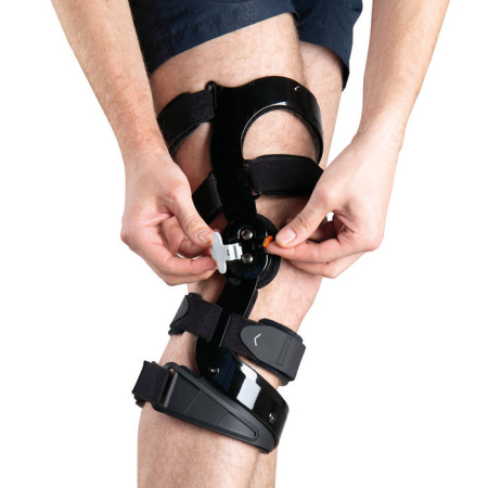 Ортез на коленный сустав (правый) Т.44.52R  Trives